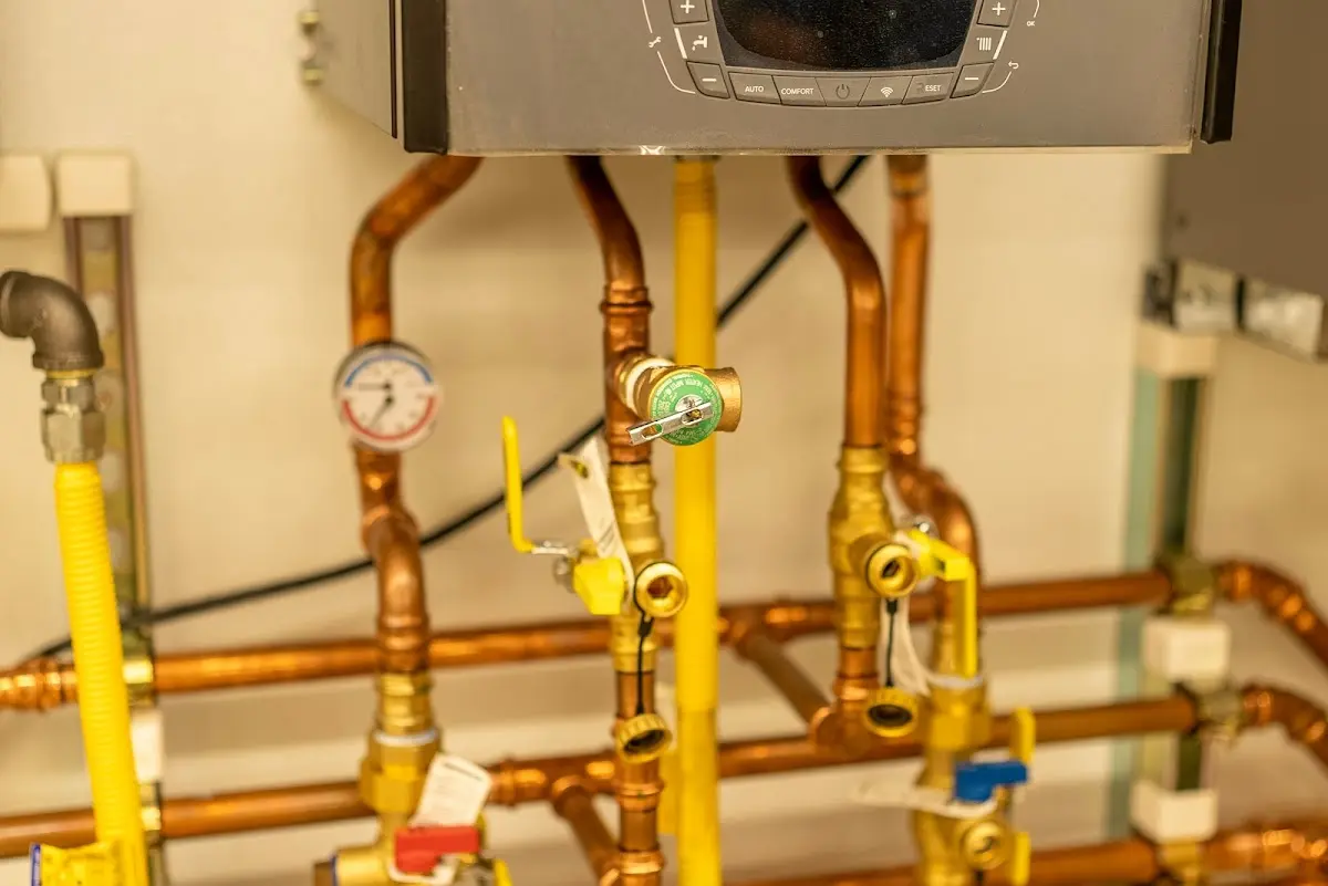 Licensed technician providing Pipe Repair for a homeowner in Marion